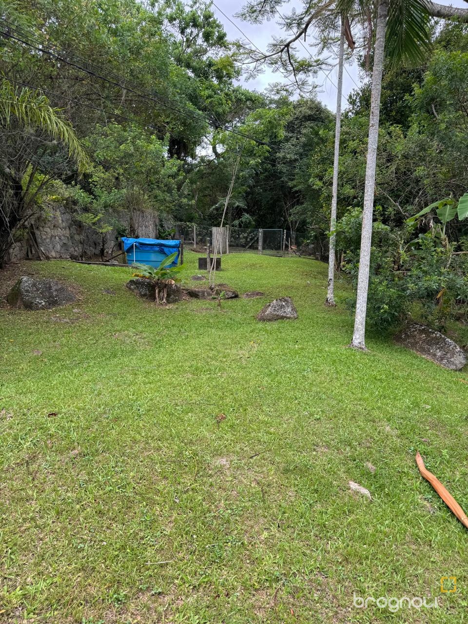 Casa com 100m², 2 quartos (sendo 1 suíte), no bairro Lagoa da Conceição em Florianópolis