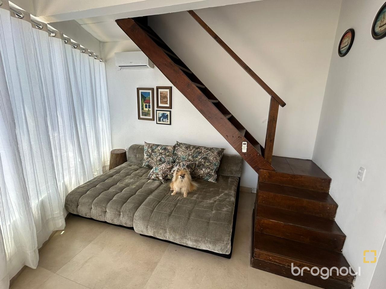 Casa com 100m², 2 quartos (sendo 1 suíte), no bairro Lagoa da Conceição em Florianópolis