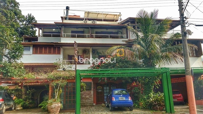 Hotel com 1000m², 15 quartos (sendo 15 suítes), no bairro Lagoa da Conceição em Florianópolis