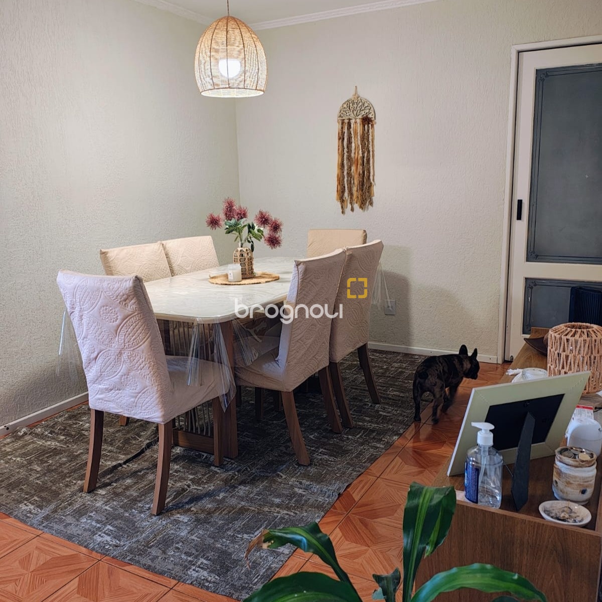 Apartamento com 116m², 3 quartos (sendo 1 suíte), 1 garagem, no bairro Coqueiros em Florianópolis