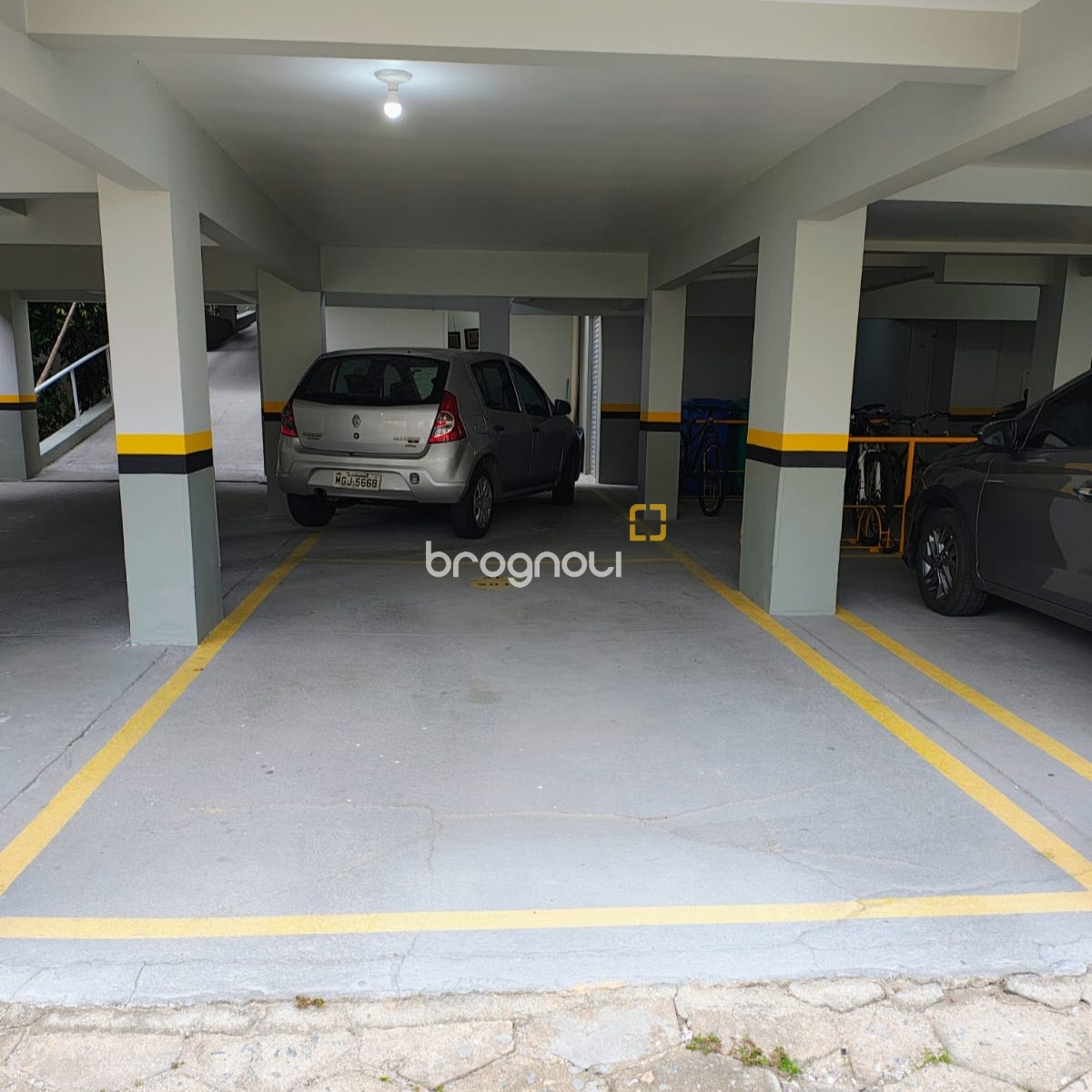 Apartamento com 116m², 3 quartos (sendo 1 suíte), 1 garagem, no bairro Coqueiros em Florianópolis