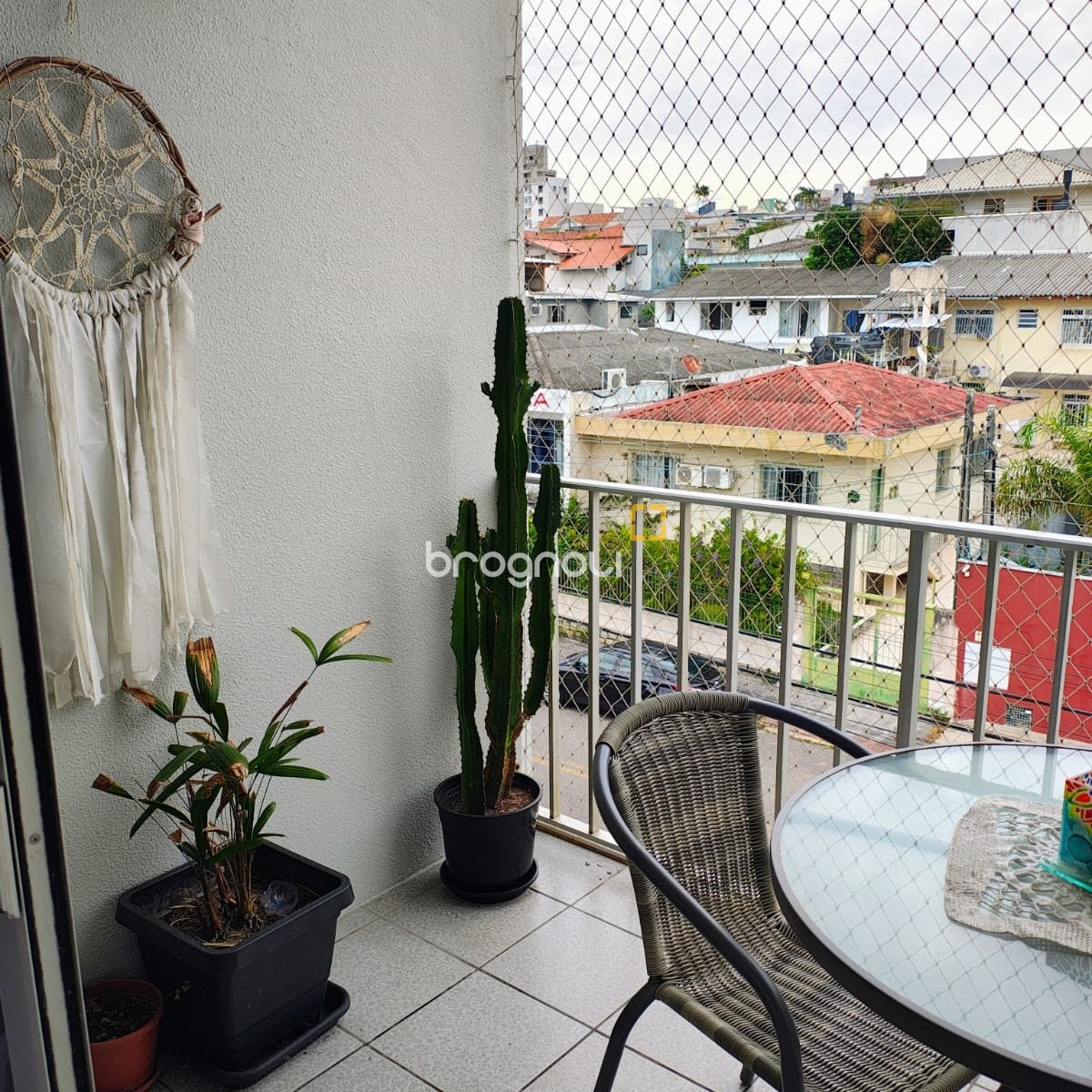 Apartamento com 116m², 3 quartos (sendo 1 suíte), 1 garagem, no bairro Coqueiros em Florianópolis