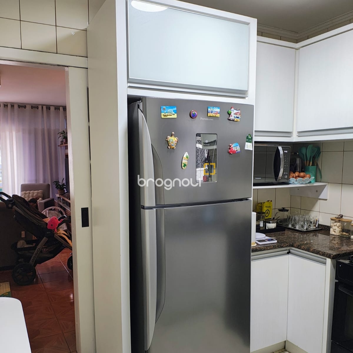 Apartamento com 116m², 3 quartos (sendo 1 suíte), 1 garagem, no bairro Coqueiros em Florianópolis