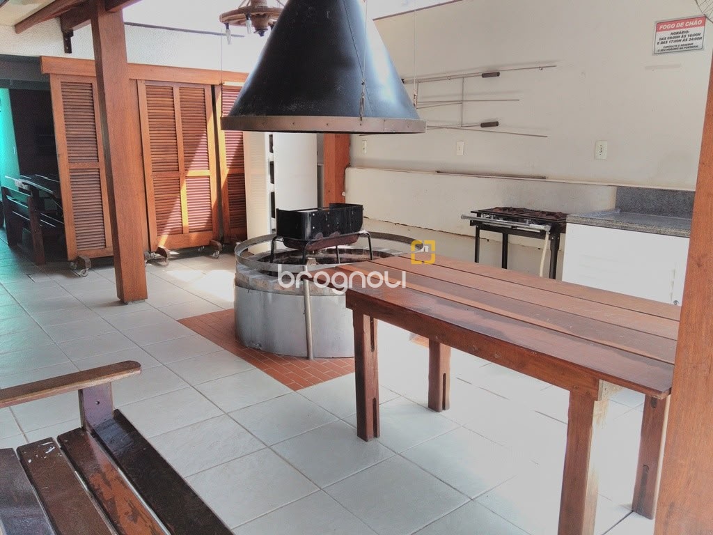 Apartamento com 75m², 2 quartos, 1 garagem, no bairro Ingleses do Rio Vermelho em Florianópolis