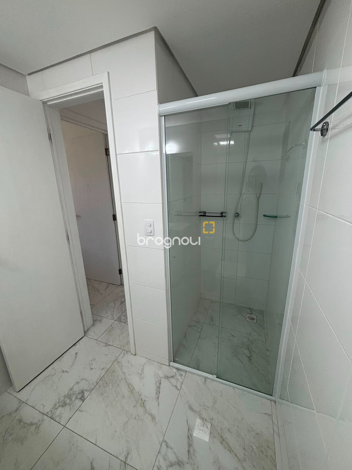 Apartamento com 75m², 2 quartos, 1 garagem, no bairro Ingleses do Rio Vermelho em Florianópolis