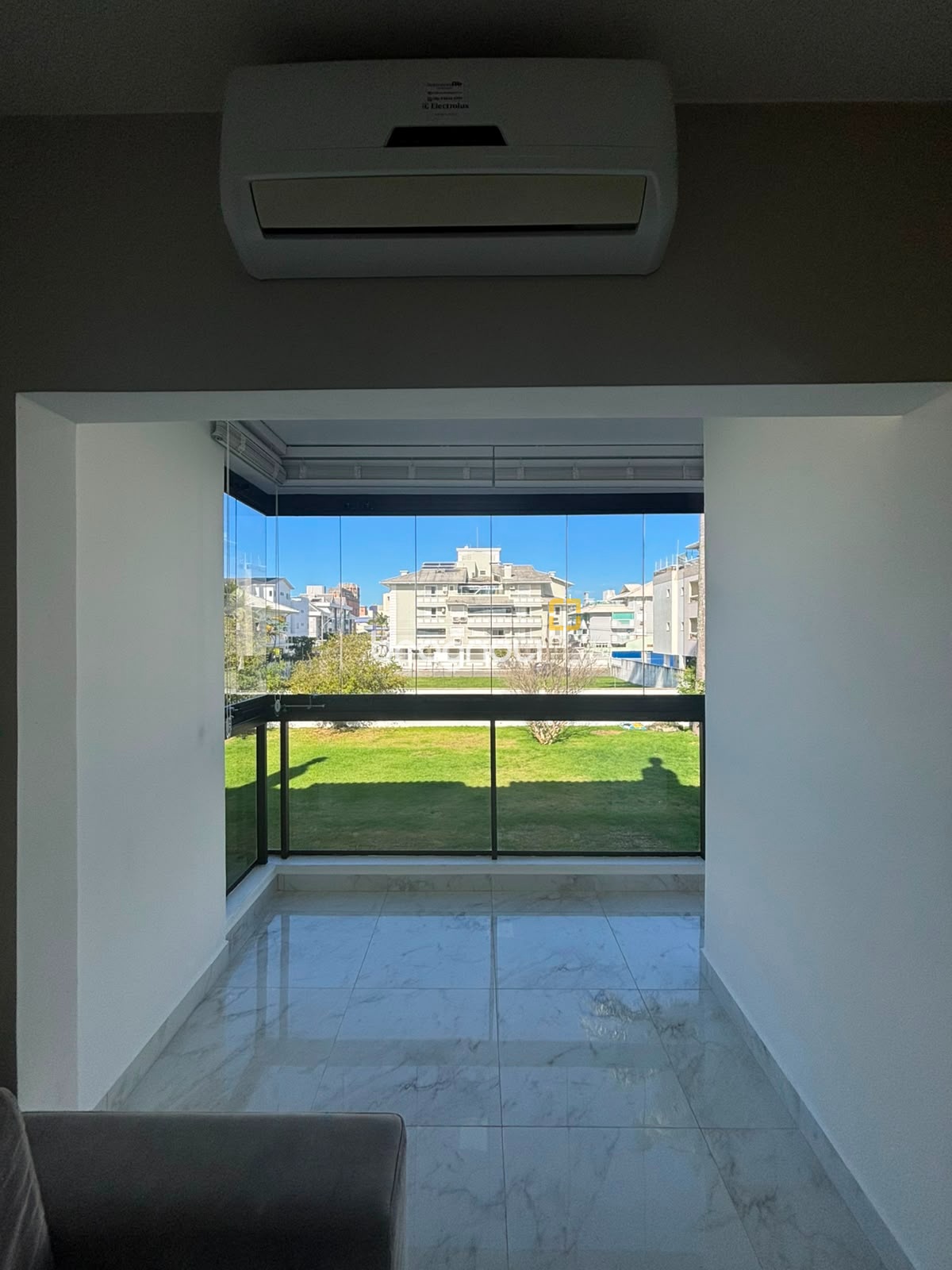 Apartamento com 75m², 2 quartos, 1 garagem, no bairro Ingleses do Rio Vermelho em Florianópolis