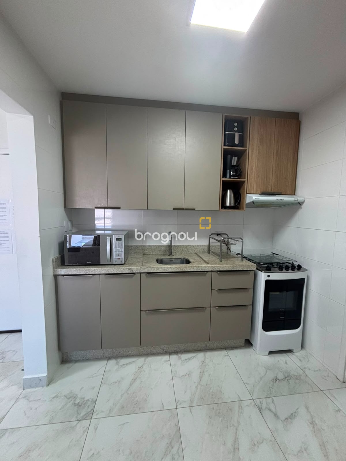 Apartamento com 75m², 2 quartos, 1 garagem, no bairro Ingleses do Rio Vermelho em Florianópolis