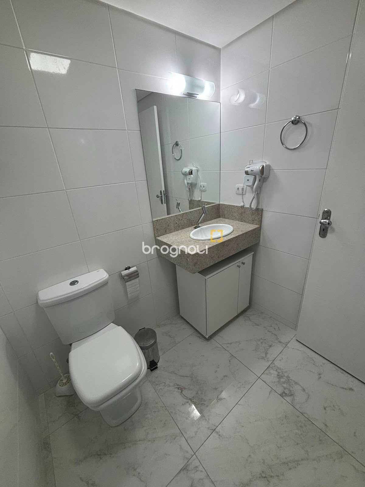 Apartamento com 75m², 2 quartos, 1 garagem, no bairro Ingleses do Rio Vermelho em Florianópolis