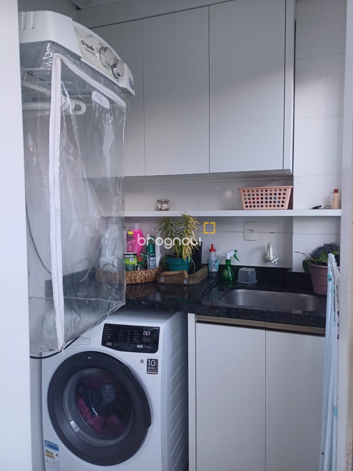 Casa com 103m², 2 quartos (sendo 2 suítes), 1 garagem, no bairro São João do Rio Vermelho em Florianópolis