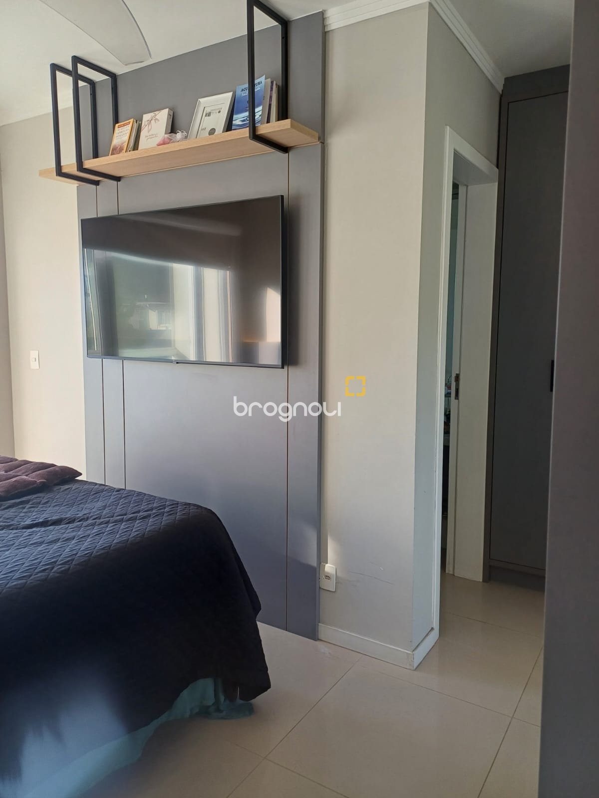 Casa com 103m², 2 quartos (sendo 2 suítes), 1 garagem, no bairro São João do Rio Vermelho em Florianópolis