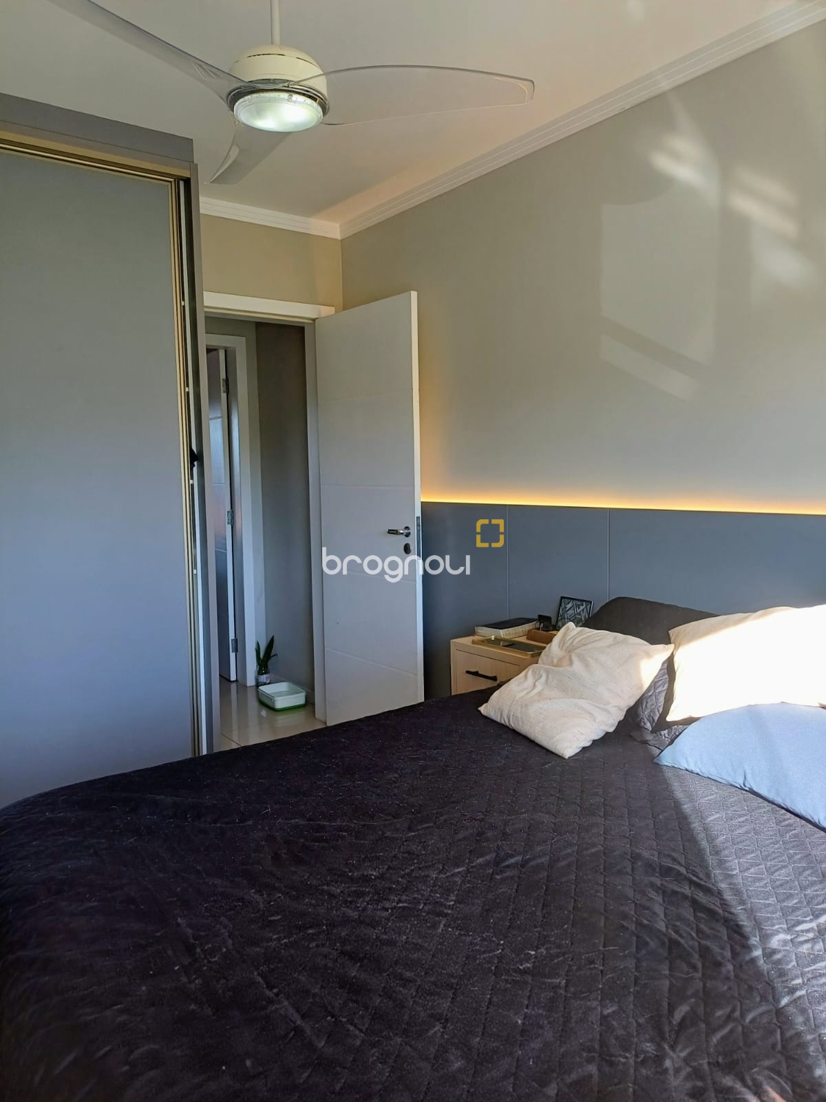Casa com 103m², 2 quartos (sendo 2 suítes), 1 garagem, no bairro São João do Rio Vermelho em Florianópolis