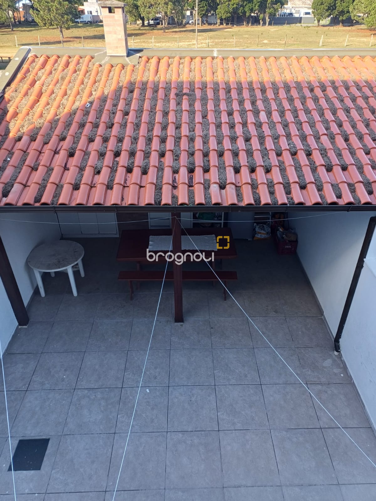 Casa com 103m², 2 quartos (sendo 2 suítes), 1 garagem, no bairro São João do Rio Vermelho em Florianópolis