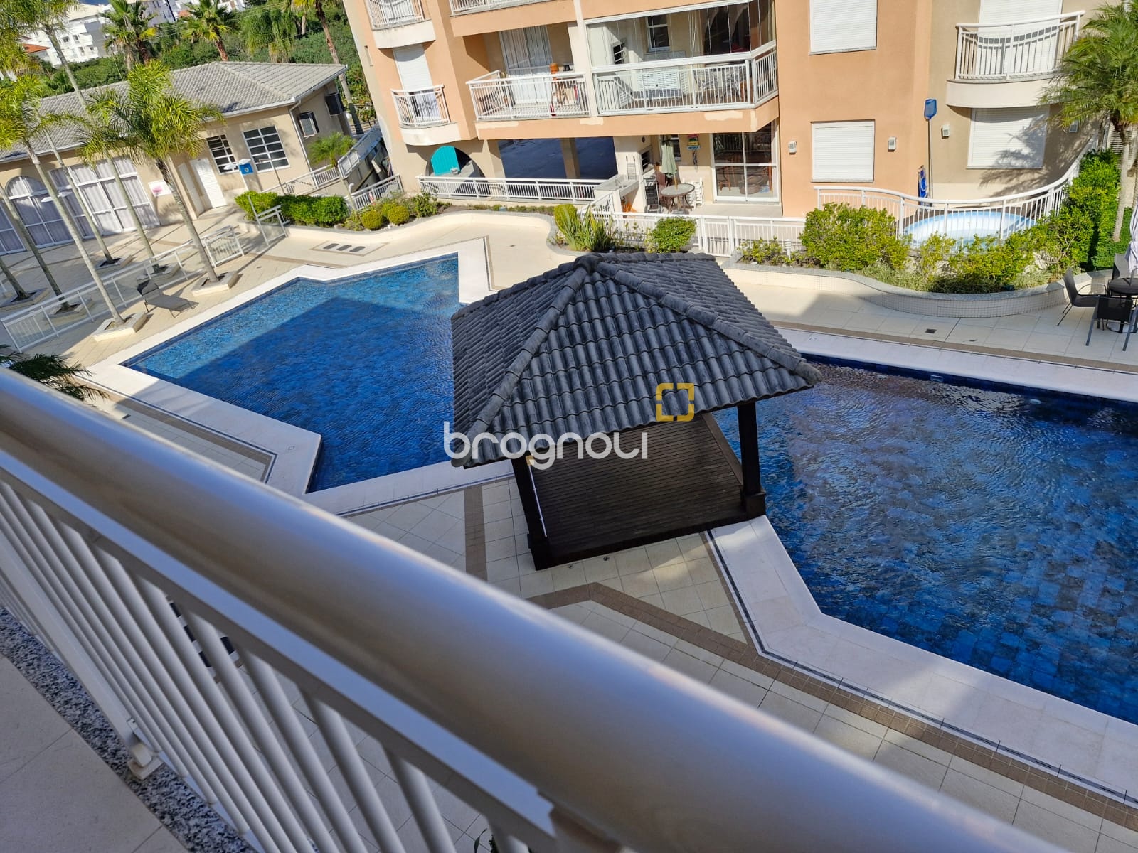 Apartamento com 71m², 2 quartos (sendo 1 suíte), 1 garagem, no bairro Ingleses em Florianópolis
