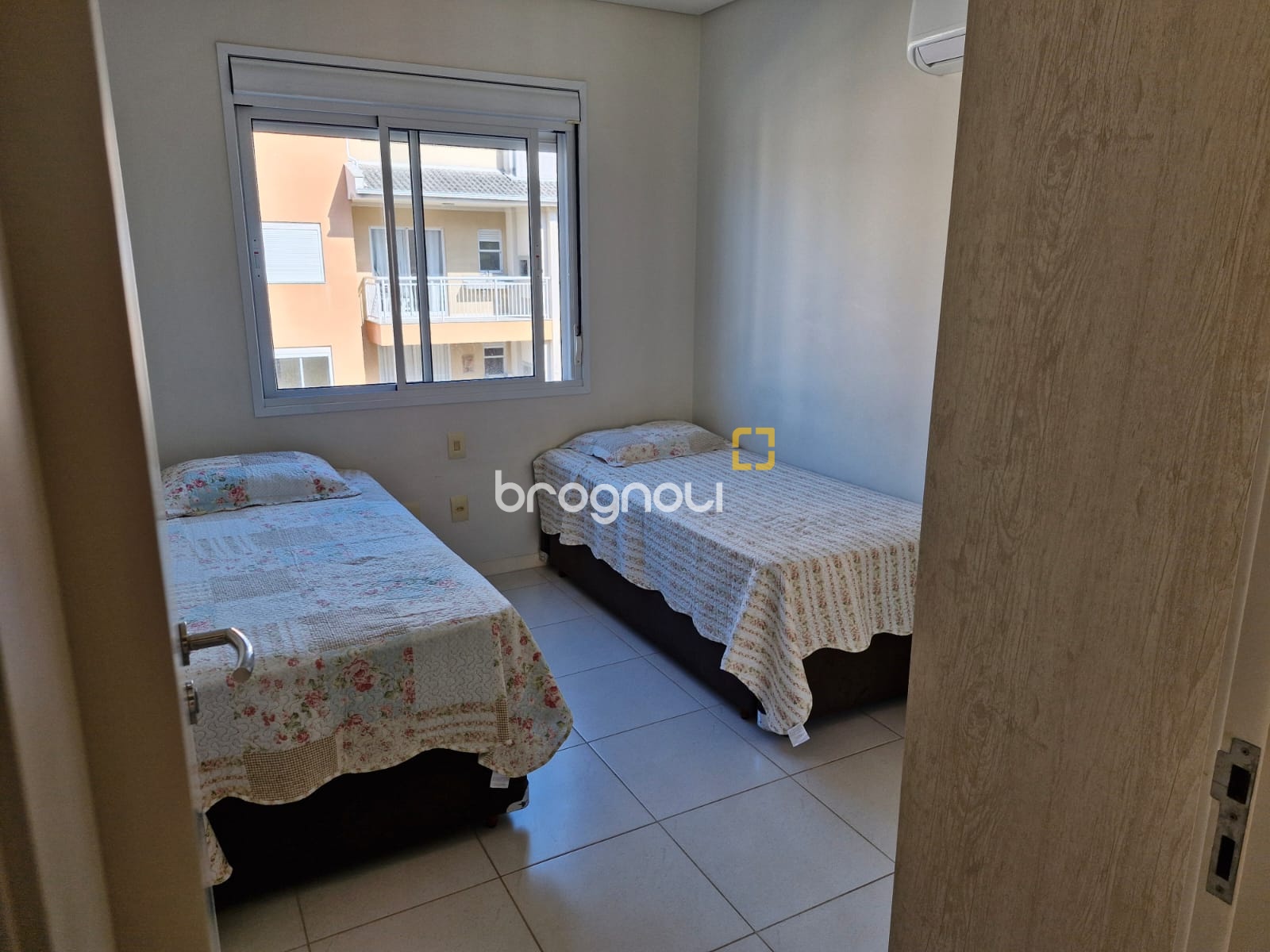 Apartamento com 71m², 2 quartos (sendo 1 suíte), 1 garagem, no bairro Ingleses em Florianópolis