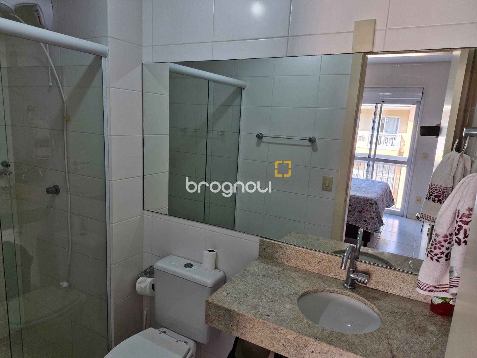 Apartamento com 71m², 2 quartos (sendo 1 suíte), 1 garagem, no bairro Ingleses em Florianópolis