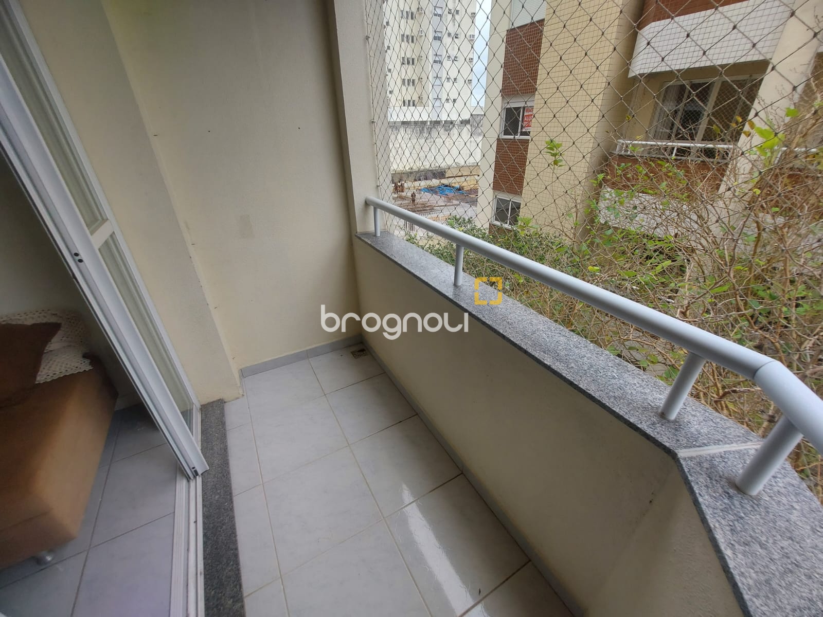 Apartamento com 65m², 2 quartos, 1 garagem, no bairro Córrego Grande em Florianópolis