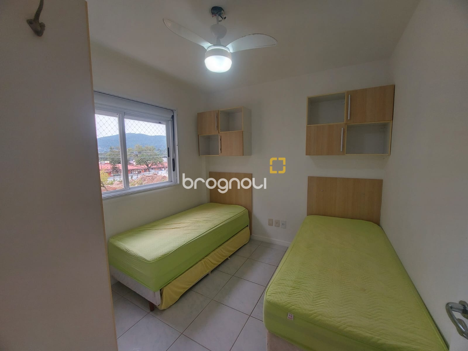 Apartamento com 65m², 2 quartos, 1 garagem, no bairro Córrego Grande em Florianópolis