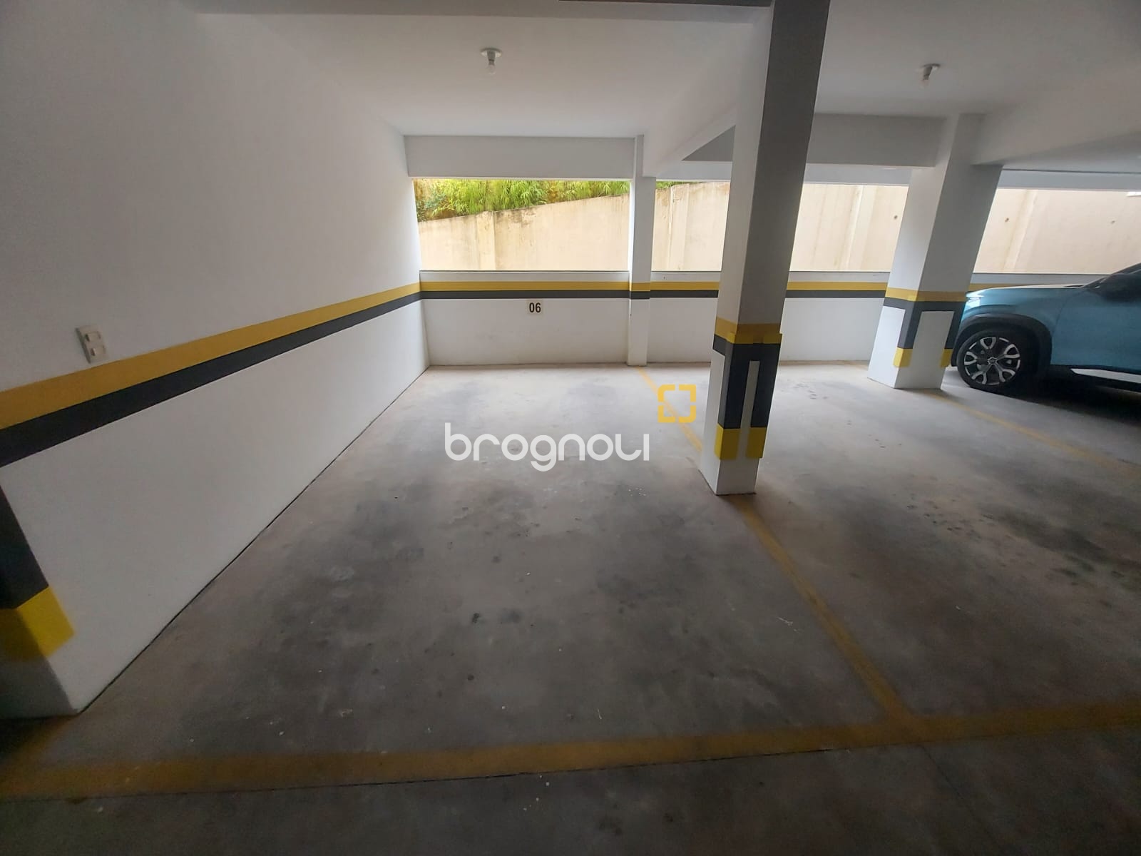 Apartamento com 65m², 2 quartos, 1 garagem, no bairro Córrego Grande em Florianópolis