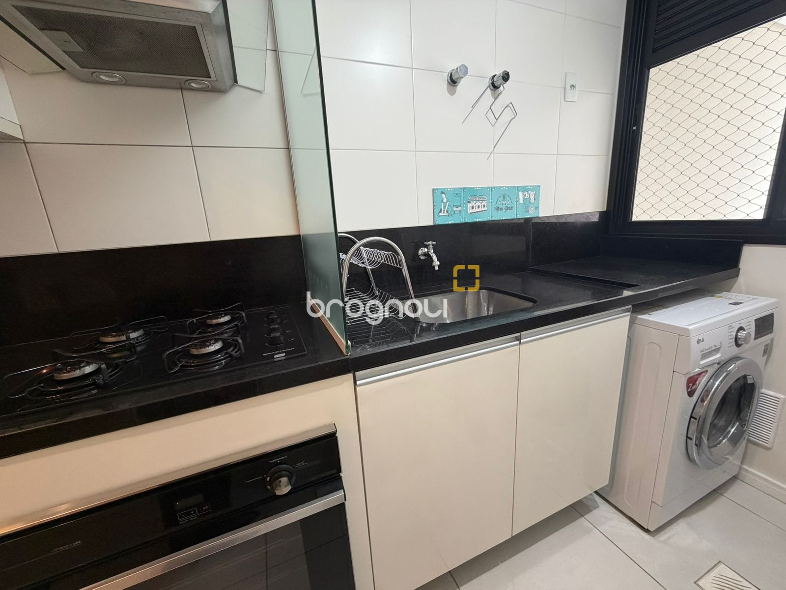 Apartamento com 65m², 2 quartos (sendo 1 suíte), 1 garagem, no bairro Itacorubi em Florianópolis