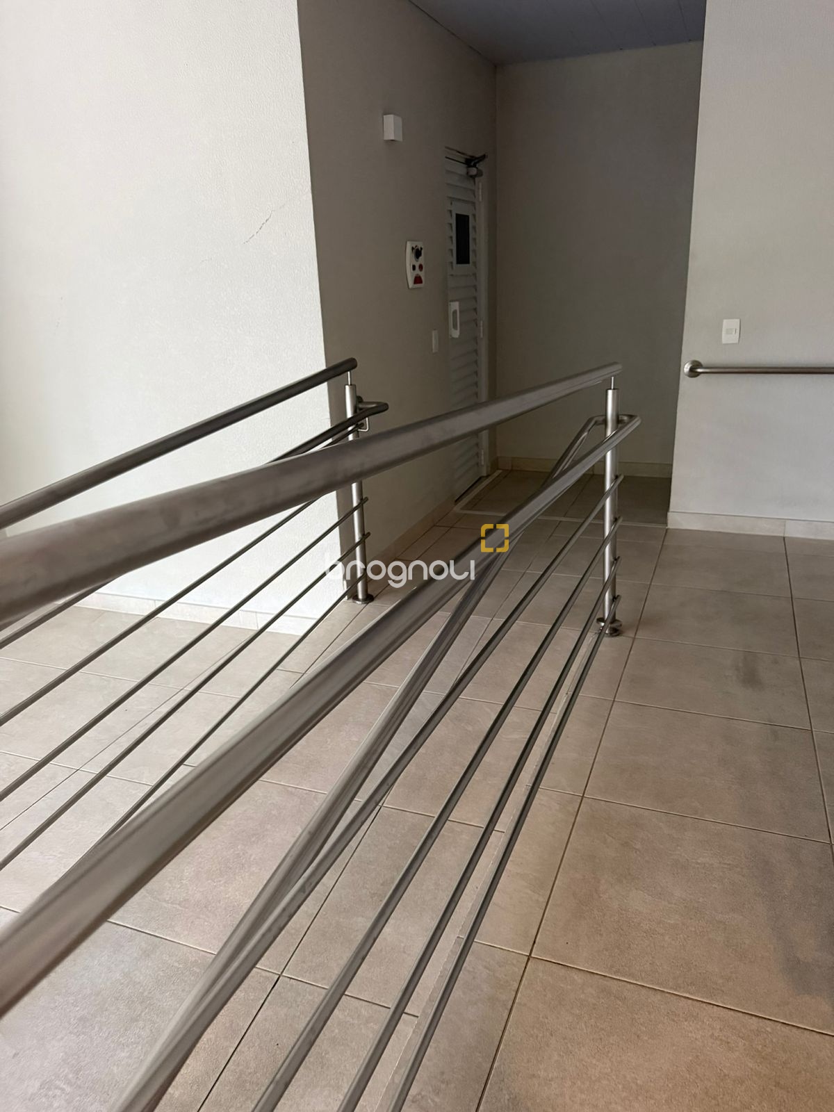Apartamento com 65m², 2 quartos (sendo 1 suíte), 1 garagem, no bairro Itacorubi em Florianópolis