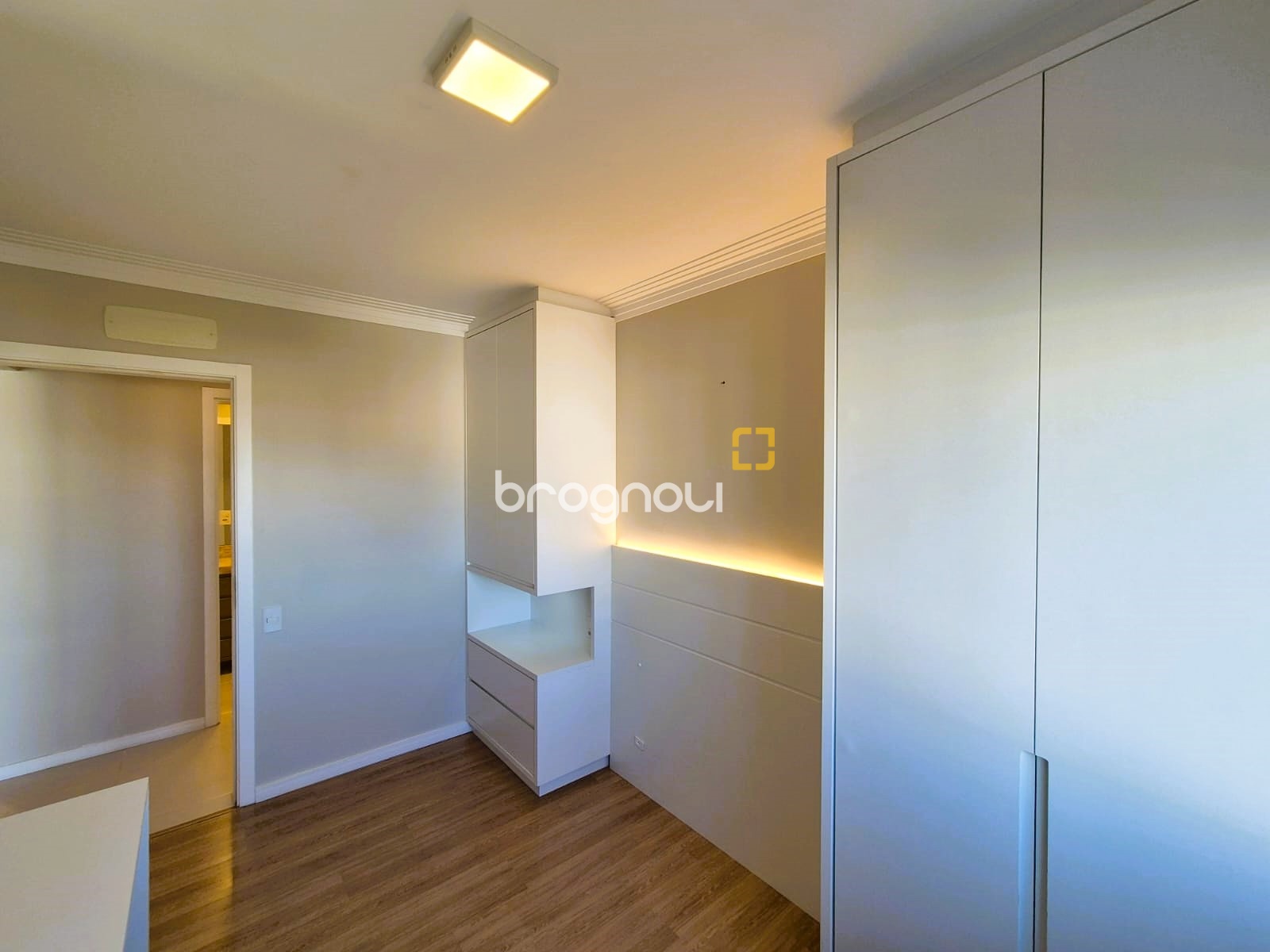 Apartamento com 76m², 2 quartos (sendo 1 suíte), 1 garagem, no bairro Jardim Atlântico em Florianópolis