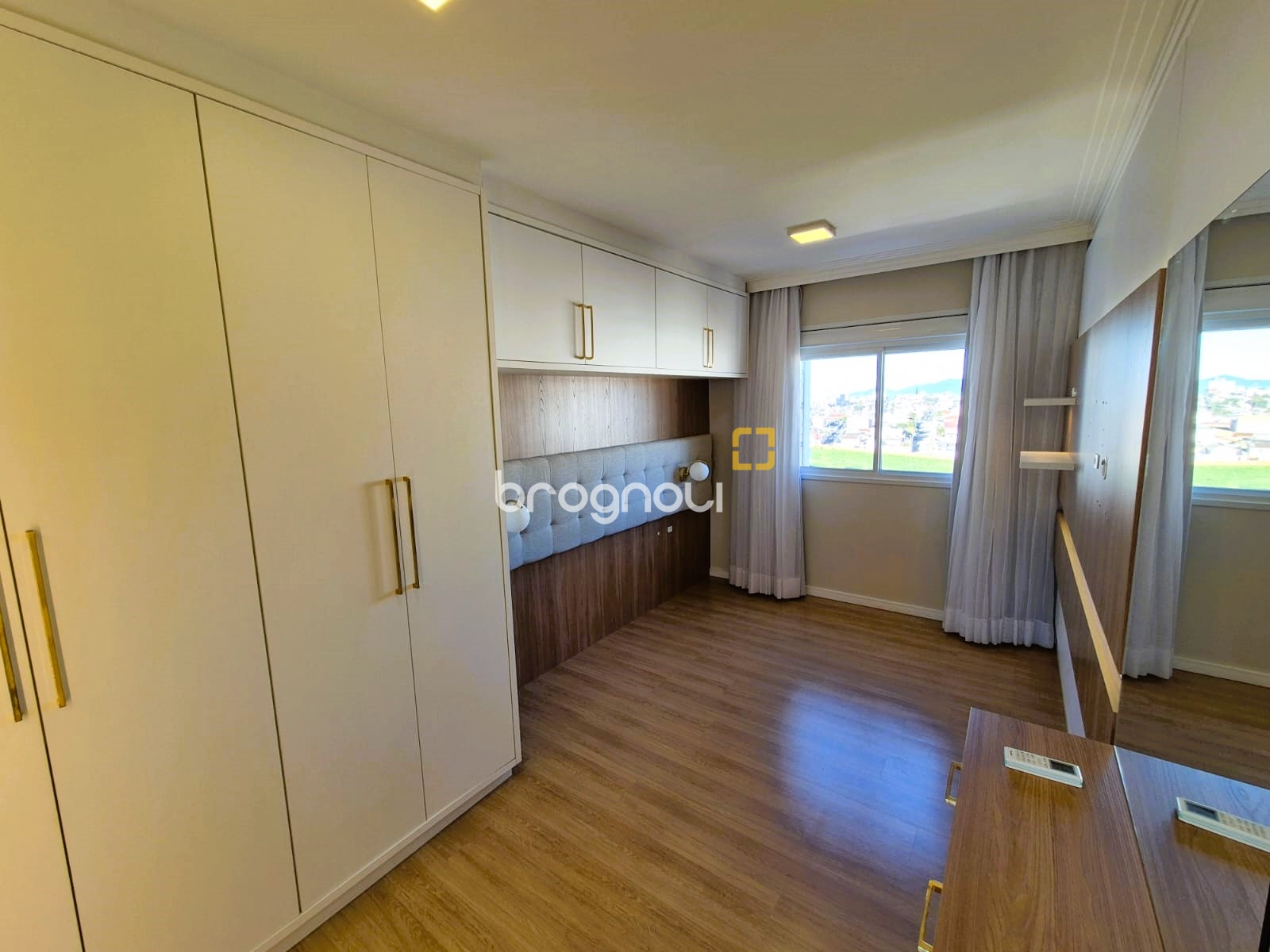 Apartamento com 76m², 2 quartos (sendo 1 suíte), 1 garagem, no bairro Jardim Atlântico em Florianópolis