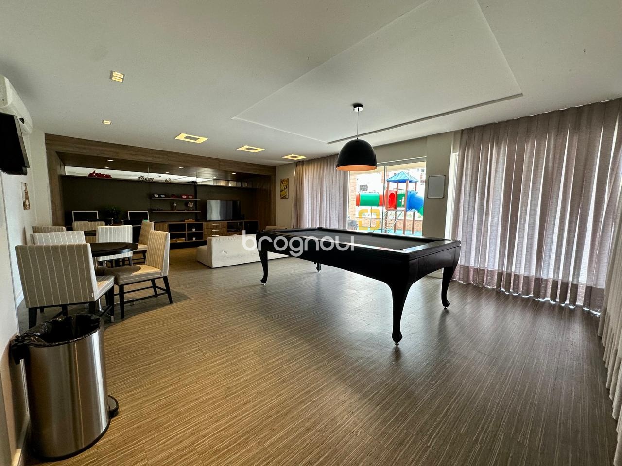 Apartamento com 76m², 2 quartos (sendo 1 suíte), 1 garagem, no bairro Jardim Atlântico em Florianópolis