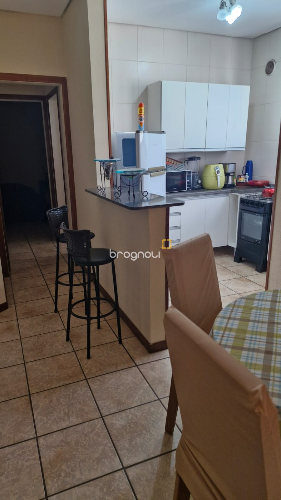 Apartamento com 46m², 1 quarto, 1 garagem, no bairro Canasvieiras em Florianópolis