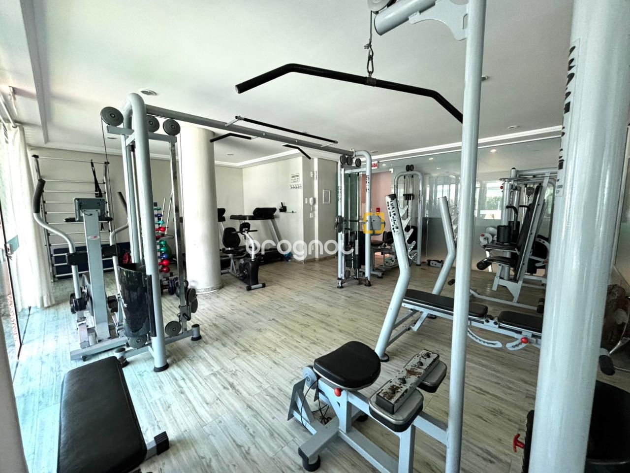 Apartamento com 86m², 3 quartos (sendo 1 suíte), 1 garagem, no bairro Trindade em Florianópolis