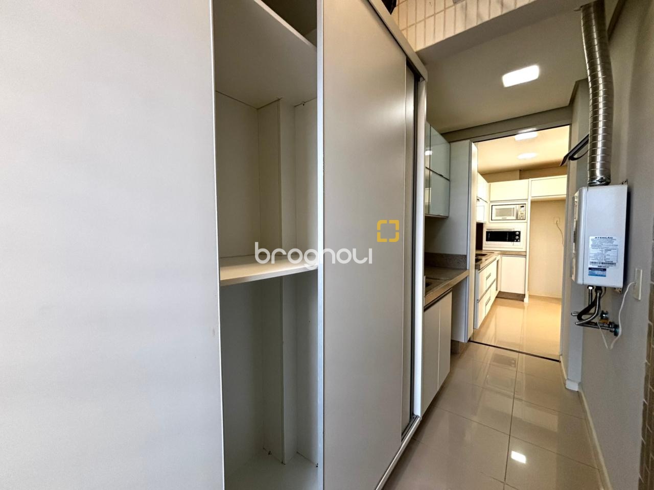 Apartamento com 86m², 3 quartos (sendo 1 suíte), 1 garagem, no bairro Trindade em Florianópolis