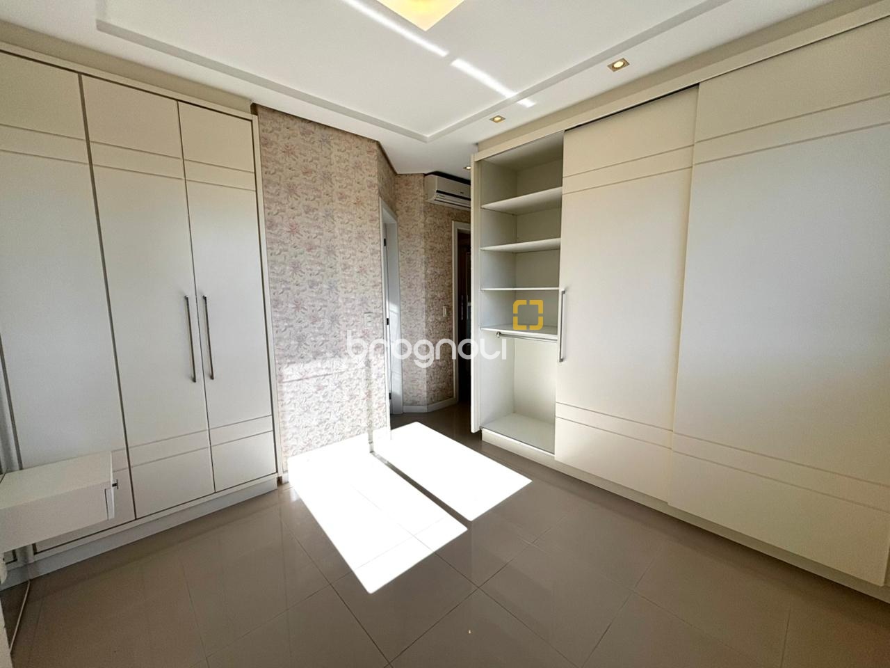 Apartamento com 86m², 3 quartos (sendo 1 suíte), 1 garagem, no bairro Trindade em Florianópolis