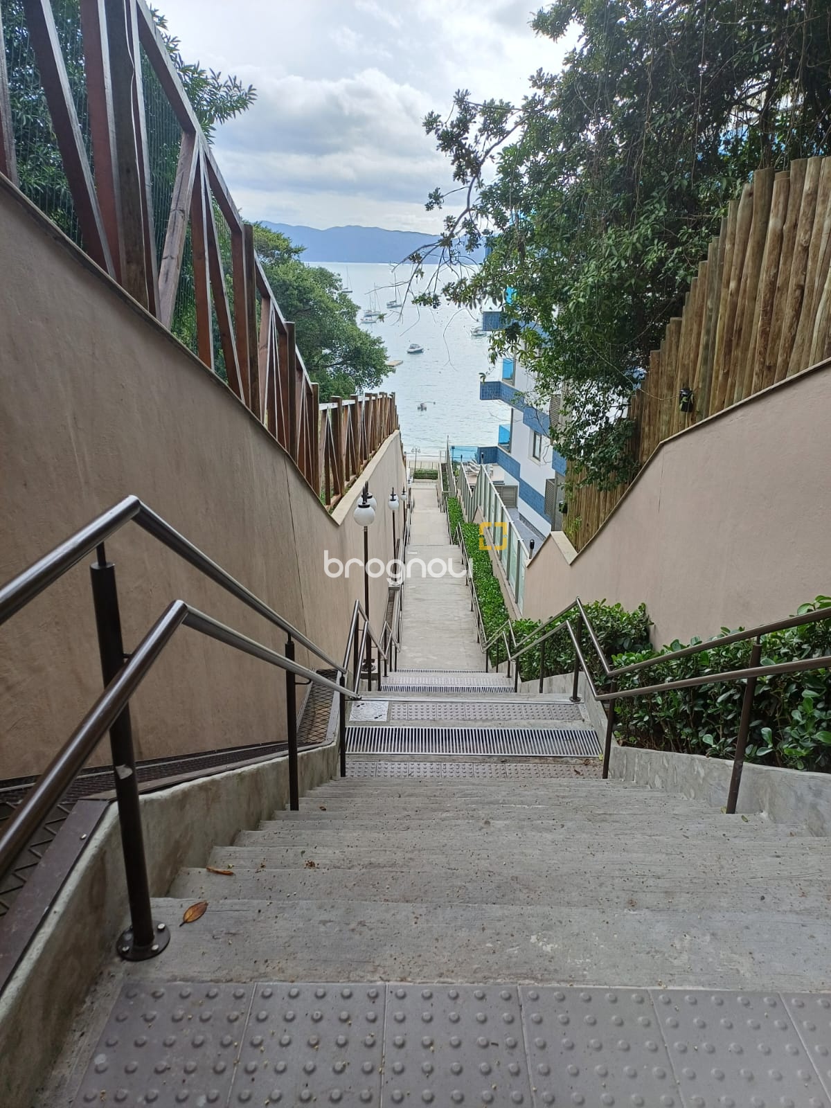 Studio com 31m², 1 quarto, 1 garagem, no bairro Jurerê em Florianópolis
