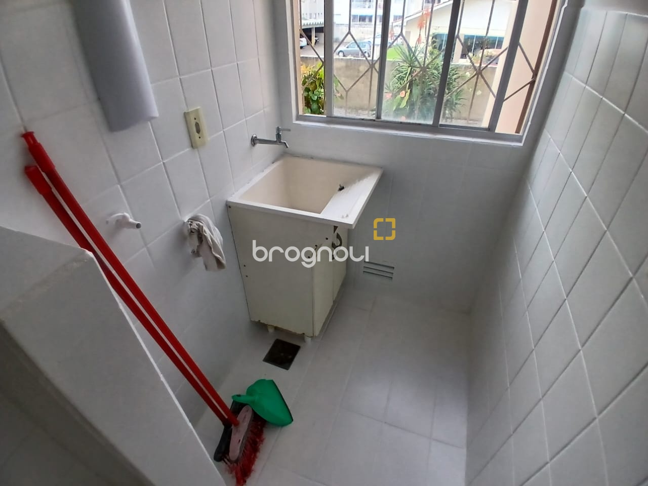 Apartamento com 43m², 2 quartos, 1 garagem, no bairro Bela Vista em São José