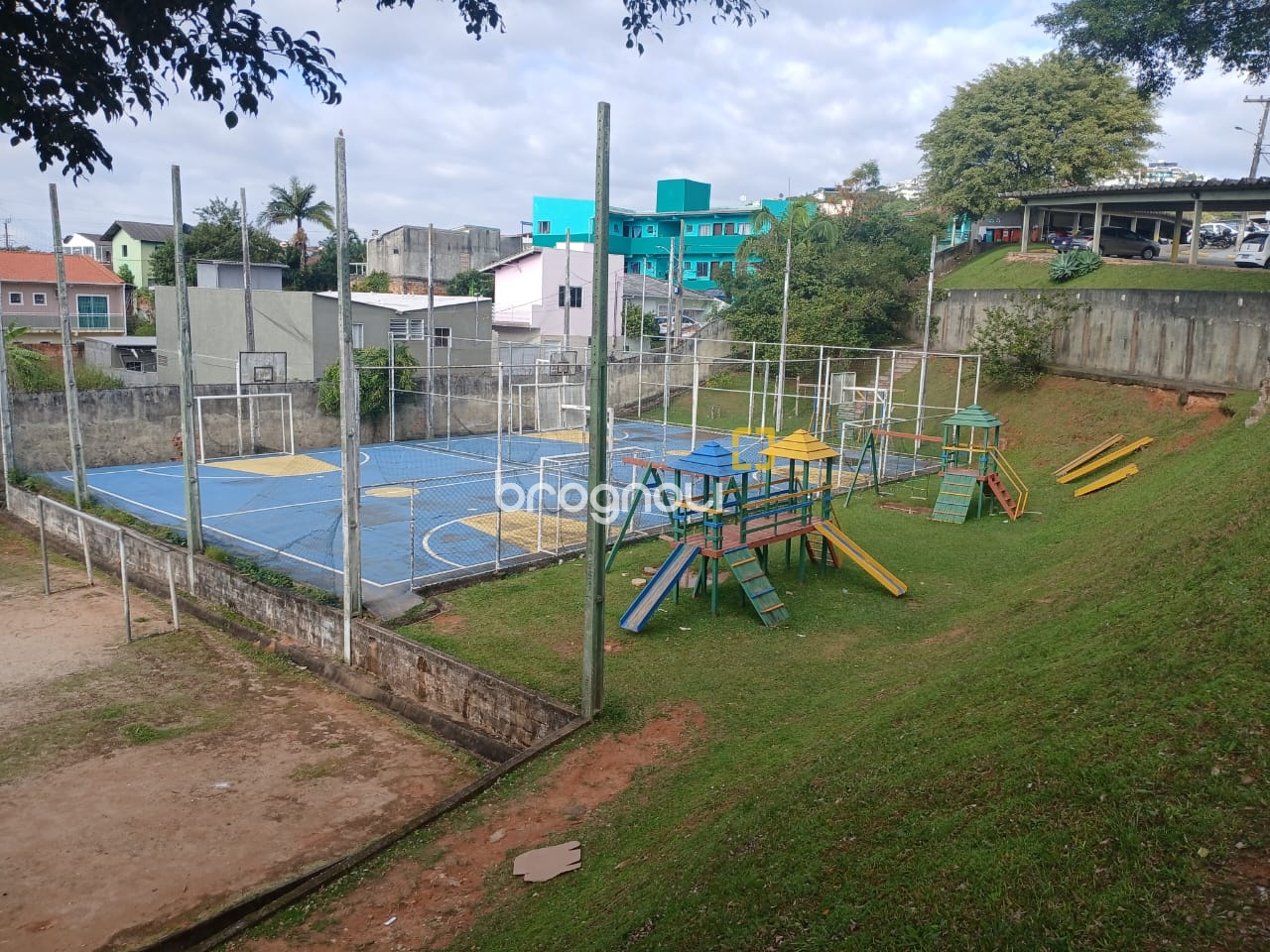Apartamento com 43m², 2 quartos, 1 garagem, no bairro Bela Vista em São José