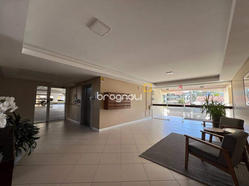 Cobertura com 224m², 4 quartos (sendo 4 suítes), 2 garagens, no bairro Canasvieiras em Florianópolis
