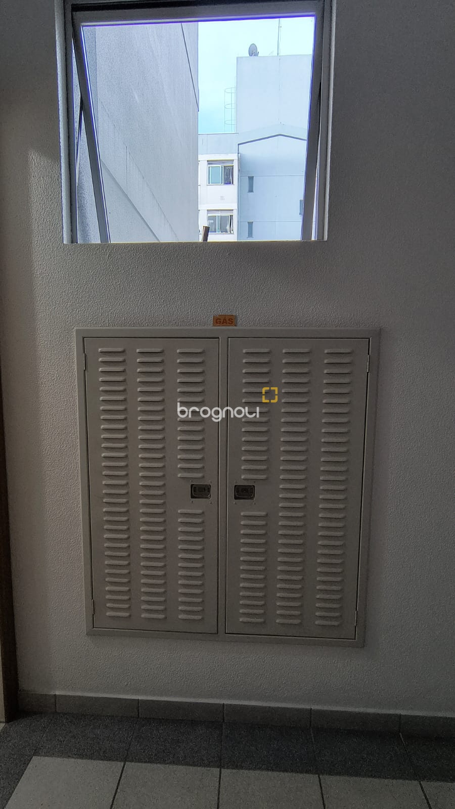 Apartamento com 53m², 2 quartos, 1 garagem, no bairro Ipiranga em São José