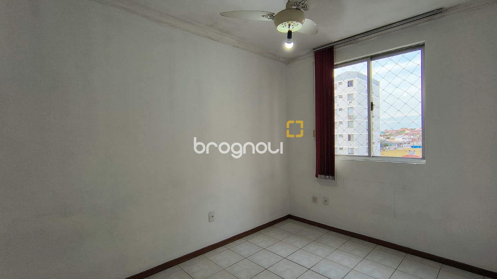 Apartamento com 53m², 2 quartos, 1 garagem, no bairro Ipiranga em São José