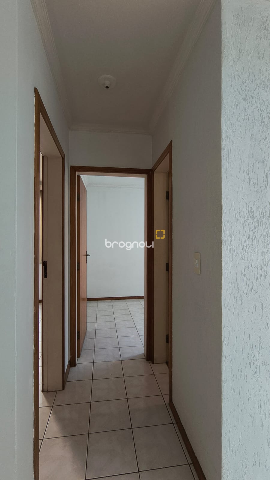 Apartamento com 53m², 2 quartos, 1 garagem, no bairro Ipiranga em São José
