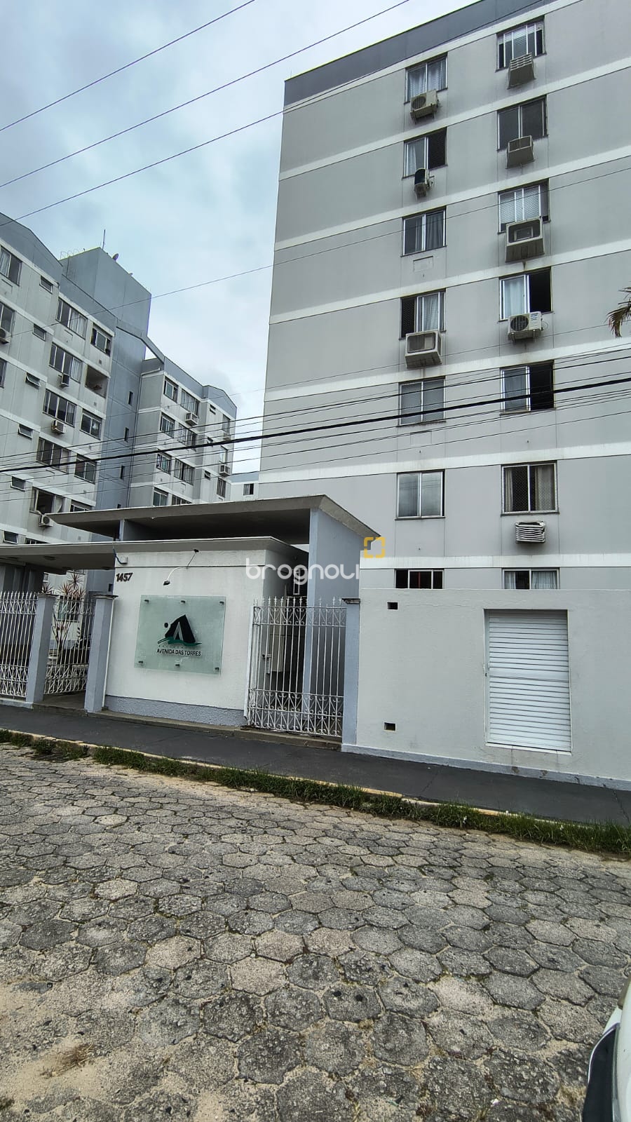 Apartamento com 53m², 2 quartos, 1 garagem, no bairro Ipiranga em São José