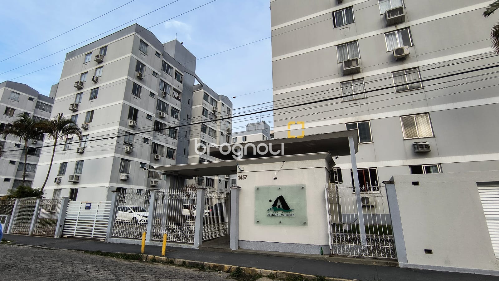 Apartamento com 53m², 2 quartos, 1 garagem, no bairro Ipiranga em São José
