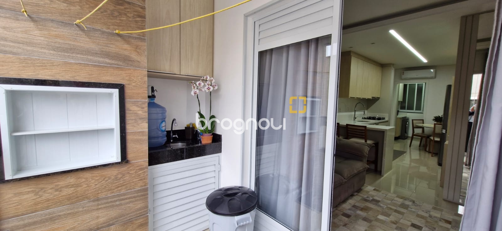 Apartamento com 59m², 2 quartos (sendo 1 suíte), 1 garagem, no bairro Ingleses do Rio Vermelho em Florianópolis