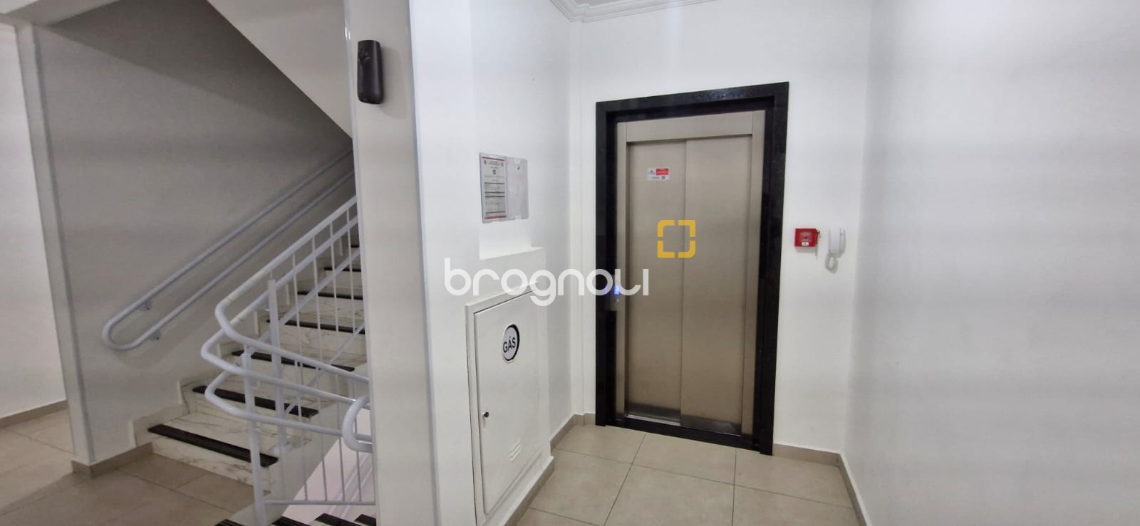 Apartamento com 59m², 2 quartos (sendo 1 suíte), 1 garagem, no bairro Ingleses do Rio Vermelho em Florianópolis