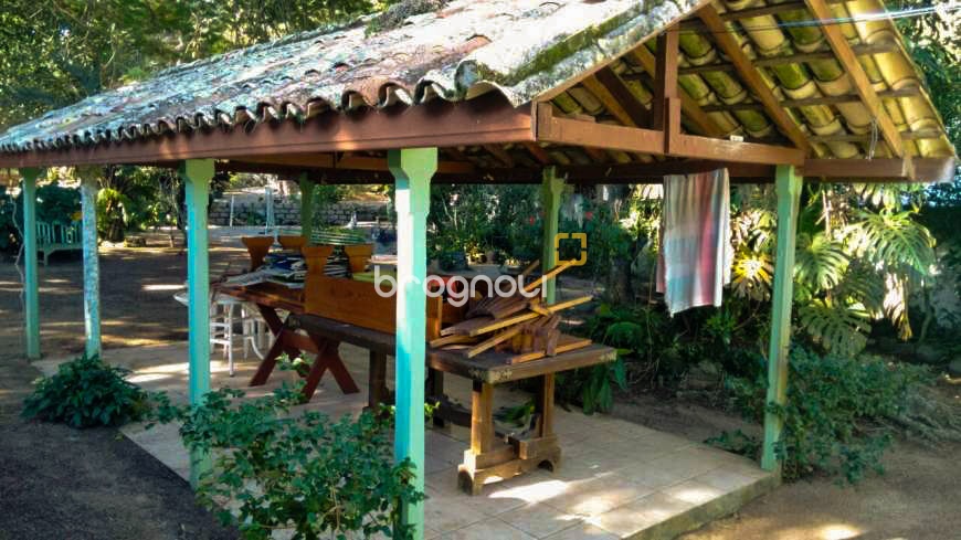 Casa com 226m², 3 quartos, no bairro Sambaqui em Florianópolis