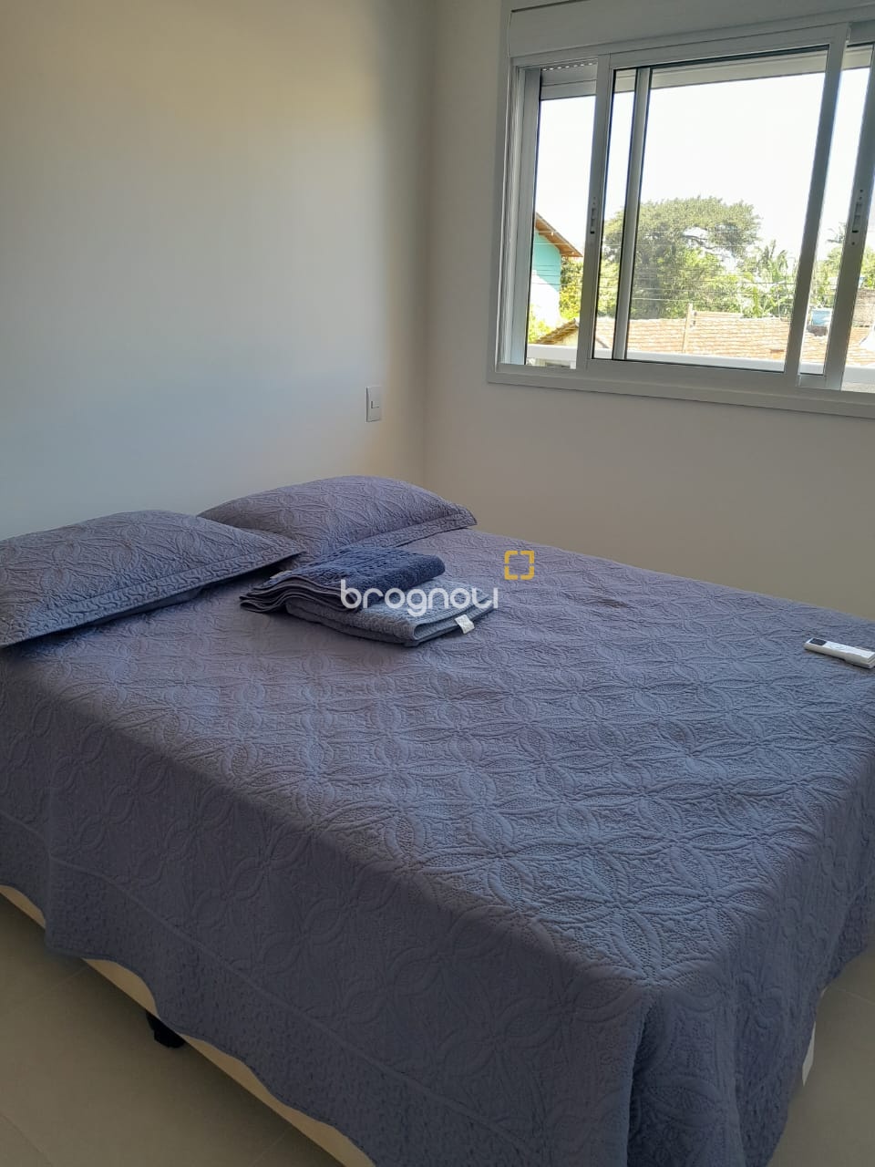 Apartamento com 89m², 2 quartos (sendo 1 suíte), 2 garagens, no bairro Ingleses do Rio Vermelho em Florianópolis