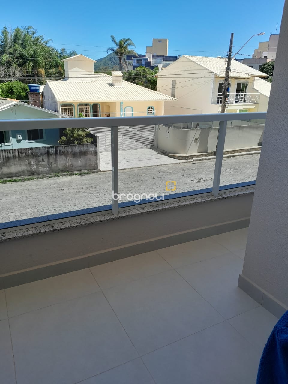 Apartamento com 89m², 2 quartos (sendo 1 suíte), 2 garagens, no bairro Ingleses do Rio Vermelho em Florianópolis
