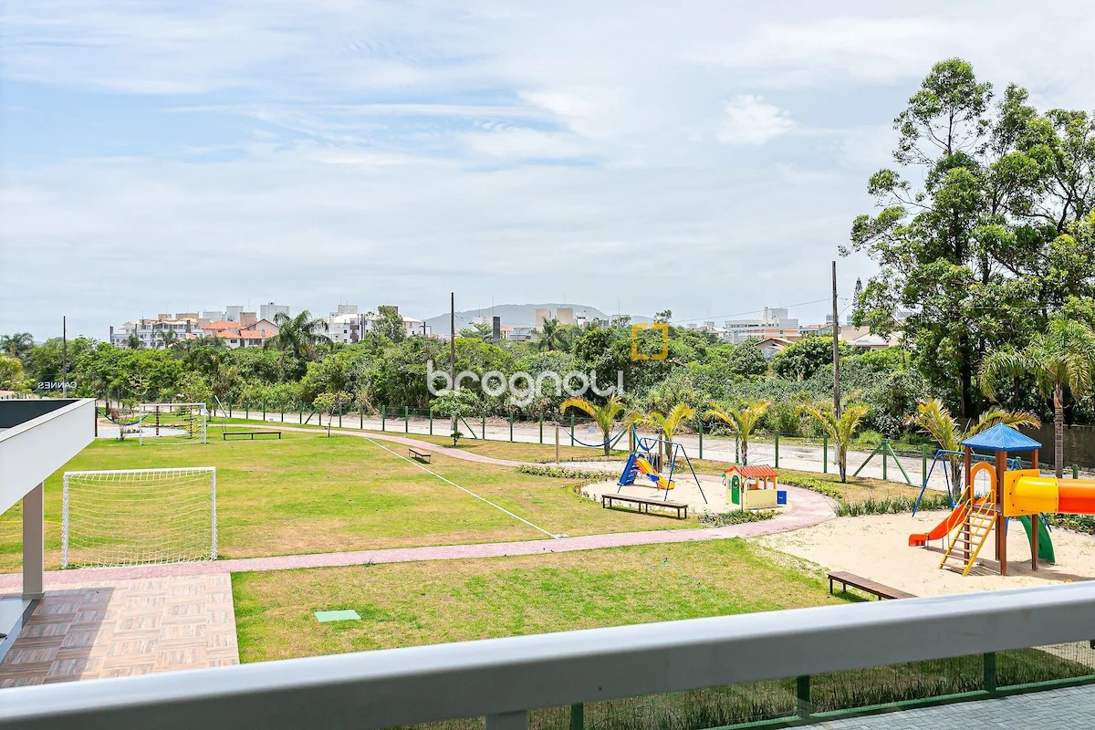 Apartamento com 89m², 2 quartos (sendo 1 suíte), 2 garagens, no bairro Ingleses do Rio Vermelho em Florianópolis