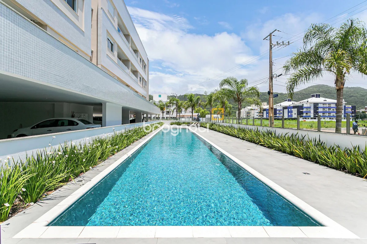 Apartamento com 89m², 2 quartos (sendo 1 suíte), 2 garagens, no bairro Ingleses do Rio Vermelho em Florianópolis