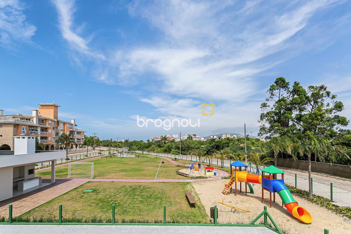 Apartamento com 89m², 2 quartos (sendo 1 suíte), 2 garagens, no bairro Ingleses do Rio Vermelho em Florianópolis