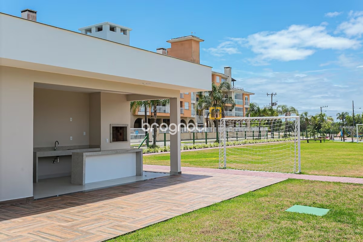 Apartamento com 89m², 2 quartos (sendo 1 suíte), 2 garagens, no bairro Ingleses do Rio Vermelho em Florianópolis