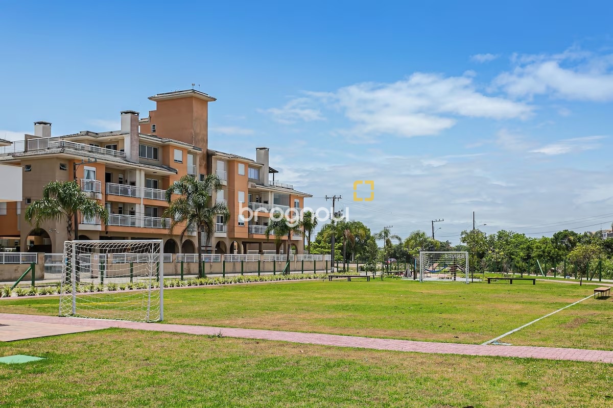 Apartamento com 89m², 2 quartos (sendo 1 suíte), 2 garagens, no bairro Ingleses do Rio Vermelho em Florianópolis
